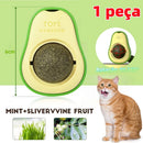 Bola de Catnip para Gatos Tipo Aguacate – Juguete Natural para Lamer, Limpiar y Entretener
